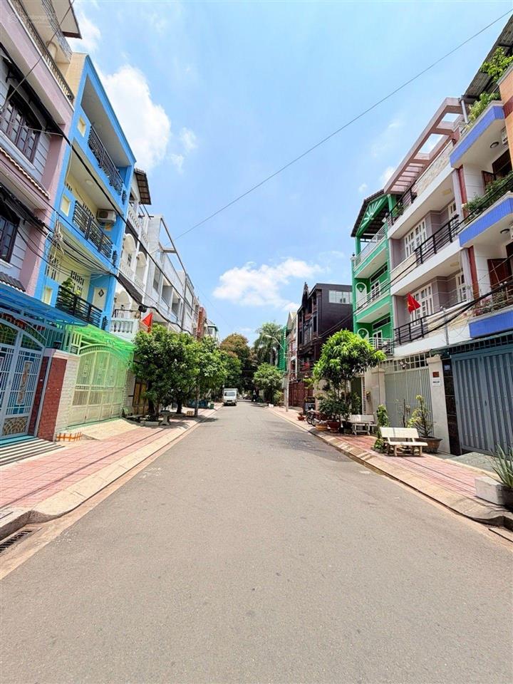 Bán gấp nhà 2 tầng, đường 2d, kdc nam hùng vương, bình tân, 5,3x20 vuông vức, hẻm 8m giá chỉ 8,3 tỷ