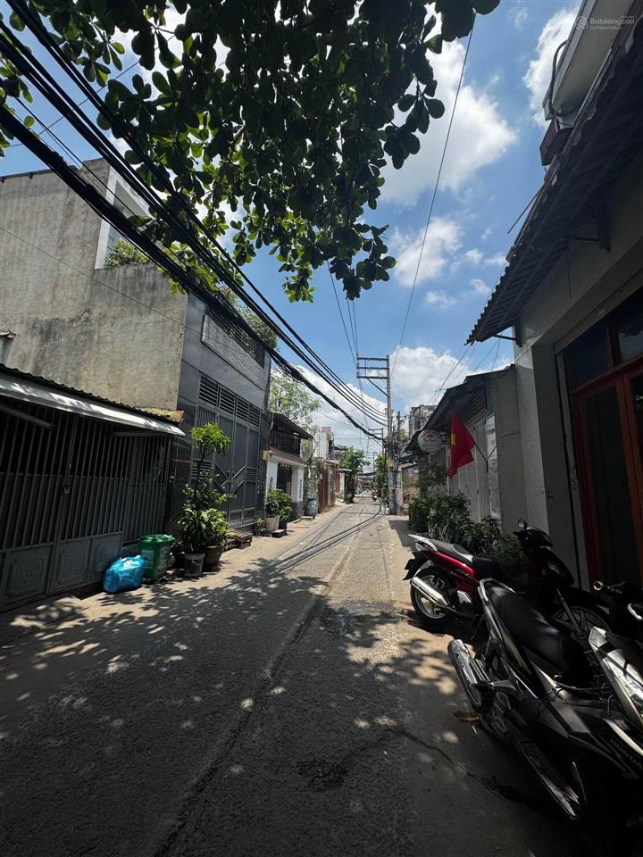Nhà 2 tầng, đường an dương vương, lý chiêu hoàng, bình tân, 4x16, hẻm thông, vuông vức, giá chỉ hơn