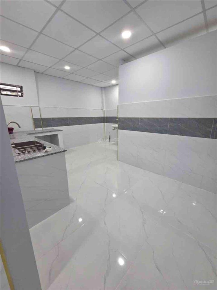 Nhà 2 tầng, đường an dương vương, lý chiêu hoàng, bình tân, 4x16, hẻm thông, vuông vức, giá chỉ hơn