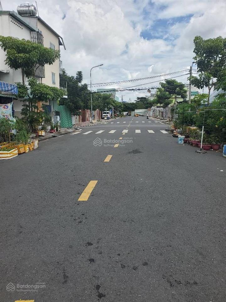 Nhà 4 tầng, đường an dương vương, lý chiêu hoàng, bình tân, 4x20 vuông vức, hẻm 6m, giá chỉ hơn 6 t