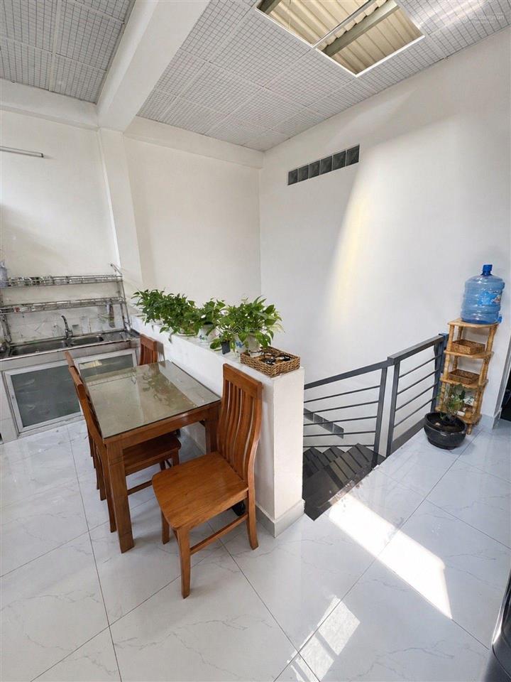 Nhà mới 3 tầng, 5x15m đường võ văn kiệt, hồ học lãm, bình tân, sổ vuông vức, giá chỉ hơn 5 tỷ