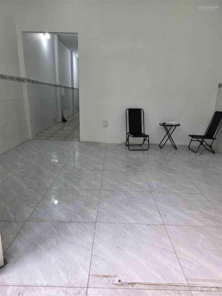 Kèo thơm nhà 2 tầng ngay tên lửa, bình tân, 4,2x19 nở hậu, hẻm xe hơi, không lộ giới giá chỉ 4,9 tỷ