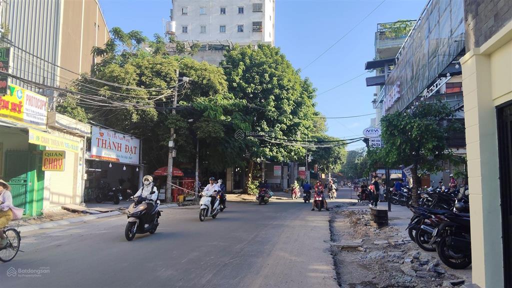 Nhà mặt tiền đường số 10 khu phố ẩm thực quận 6, 3 tầng 4x21 vuông vức giá 15 tỷ tl