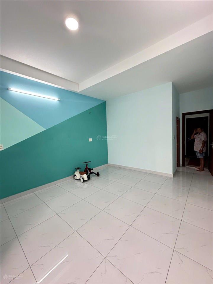 Nhà 2 tầng, đường tên lửa, kinh dương vương, ngay aeon bình tân, 4x14 hẻm 8m thông, vuông vức, giá