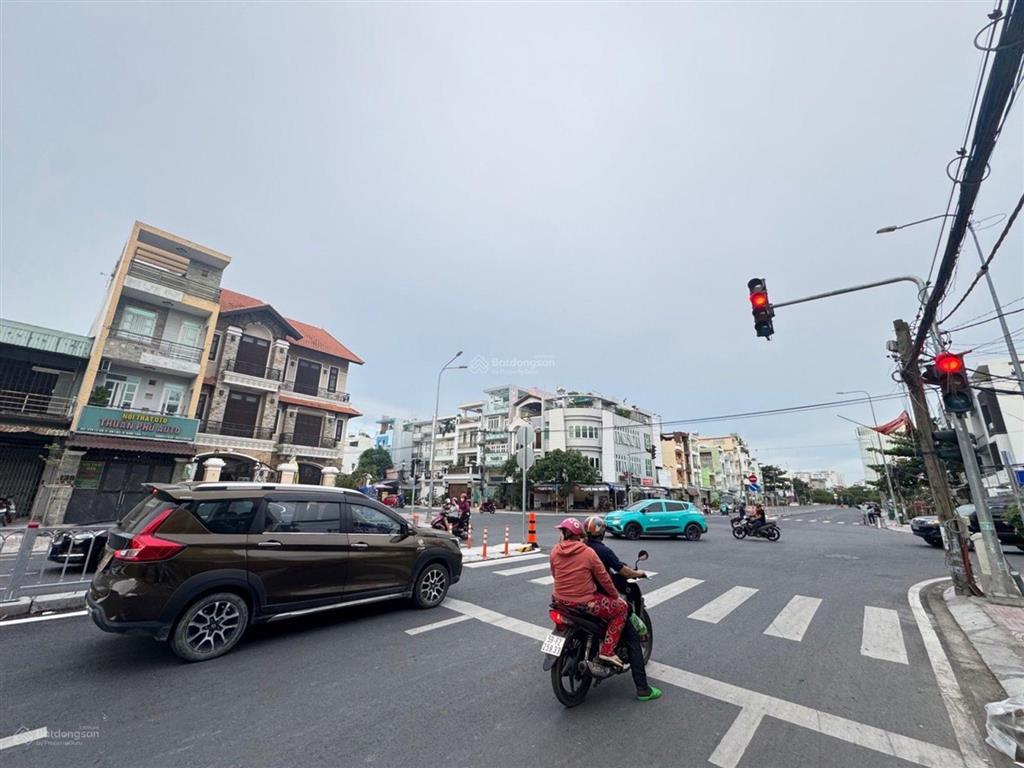 Nhà 3 tầng mặt tiền đường lê cơ võ văn kiệt, kdc nam hùng vương, bình tân 4x20 vuông vức giá 9 tỷ x