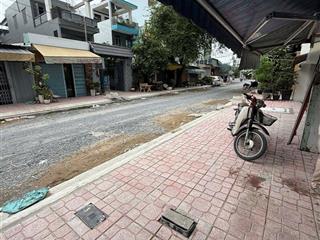 Bán gấp đất trống, mặt tiền đường nhựa 8m có lề đường kdc lý chiêu hoàng, quận 6, 4x12 giá chỉ 6 tỷ