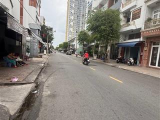 Nhà 5 tầng, đường lê văn quới, gò xoài, bình tân, 4x14 vuông vức, ko lộ giới, dòng tiền 30tr, giá 6