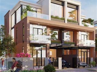 Chủ nhà cần bán gấp cắt lỗ 3.5 tỷ biệt thự song lập 10*22.5m, giá 11 tỷ.  0909 735 *** ms.linh