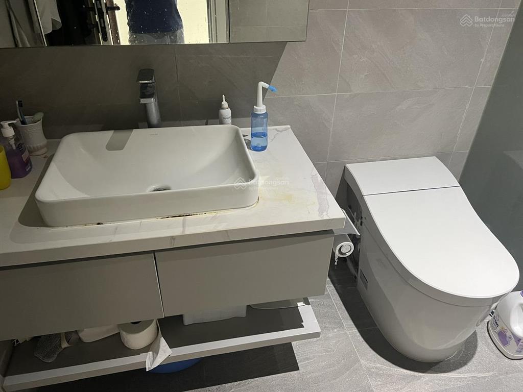 Em dũng có quỹ căn hộ 2, 3 và 4 ngủ tại kosmo tây hồ cần bán nhanh, view hồ tây rất đẹp, sẵn sổ