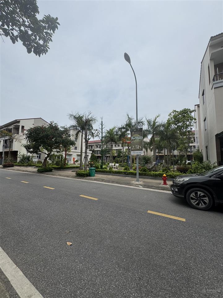 Bán gấp nhà liền kề view công viên  centa city hải phòng