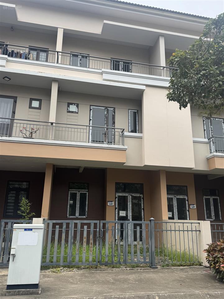Bán gấp nhà liền kề view công viên  centa city hải phòng