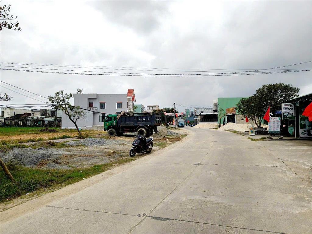 Bán 2 lô đất đường 30m thông xuống biển, ngay chợ ngọc phô, thăng bình, giá 1,65 tỷ