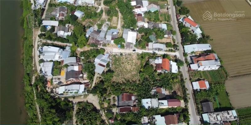 Bán lô đất đường hoàng sa, duy phước, giá tốt 990 triệu, 187m2, view đẹp, đường thông ra sông