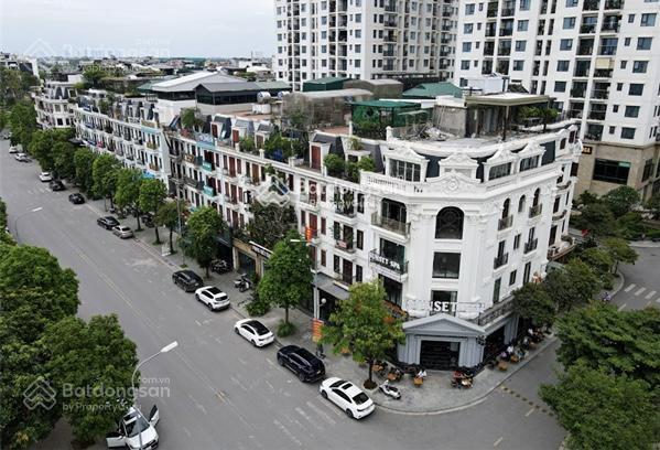 Bán gấp biệt thự liền kề hc golden hồng tiến, nhà 5 tầng, 127m2 giá "sốc" cho nhà đầu tư chốt nhanh