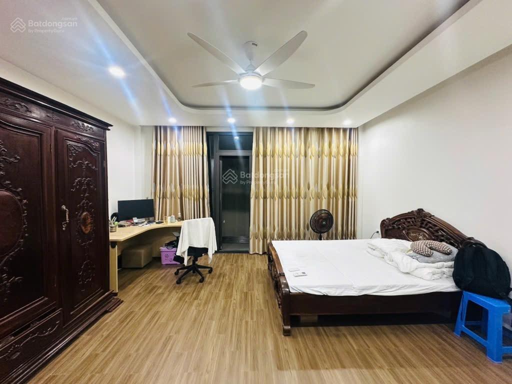 Bán biệt thự cổ phố lâm hạ, 90m 4 tầng , vỉa hè,dân trí, khu vực đẹp nhất long biên. nhỉnh 30 tỷ
