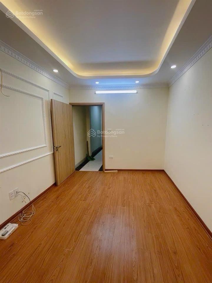 Hiếm. bán nhà ngọc thụy, lb. 5 tầng 38m2, ngõ thông ô tô, chỉ hơn 7 tỷ