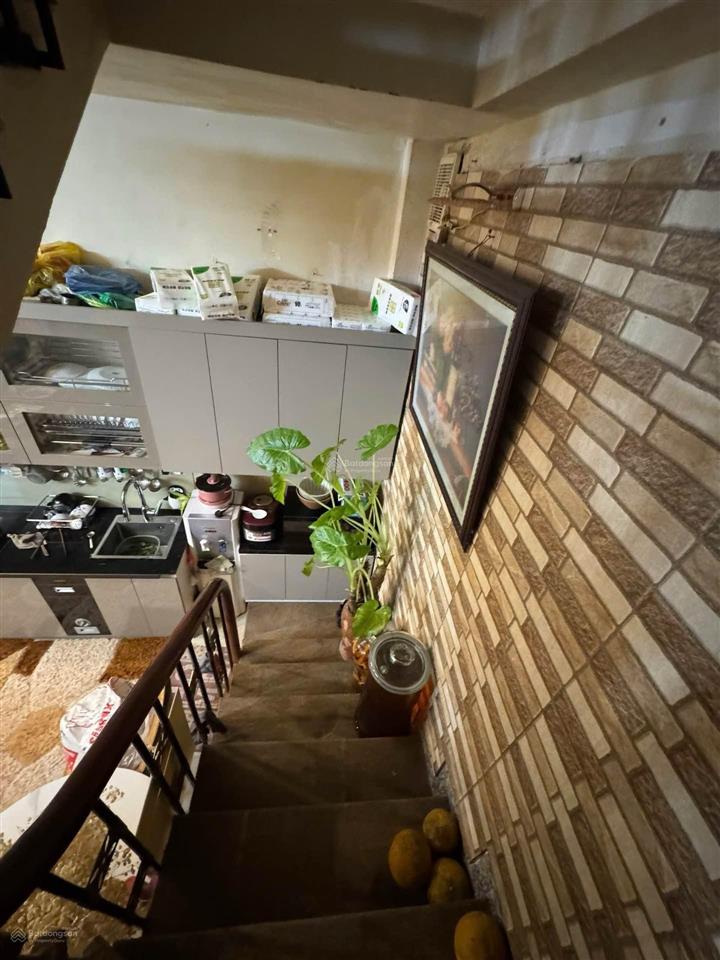 Bán nhà ái mộ, bồ đề, lb. 32m2 5 tầng, ngay bệnh viện tâm anh, ô tô đỗ gần. hơn 7 tỷ