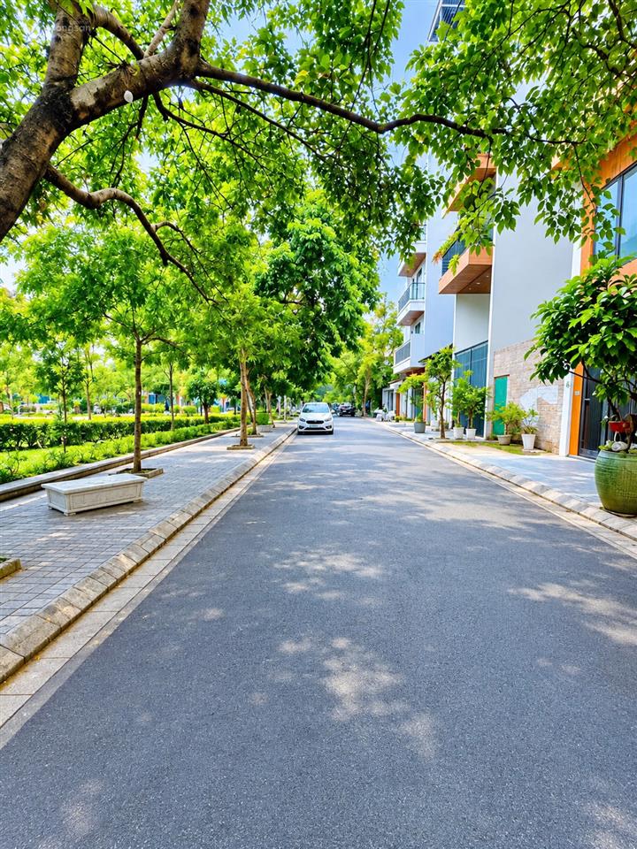 Bán đất mặt ngõ ô tô tránh ngọc thụy, bồ đề. 110m mt 5m, ngay công viên khu tđc ngọc thụy. 160tr/m