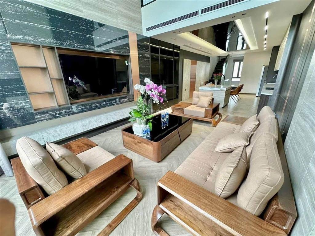 Bán nhà mặt ngõ nguyễn văn cừ, long biên. 7 tầng, 95m2, mặt ngõ ô tô tránh, 2p ra bv tâm anh