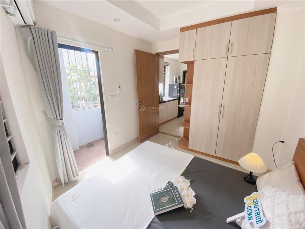 Cho thuê ccmn 1n1k 30m2 tại quan nhân, nhân chính có máy giặt riêng, ban công thoáng giá 6tr9