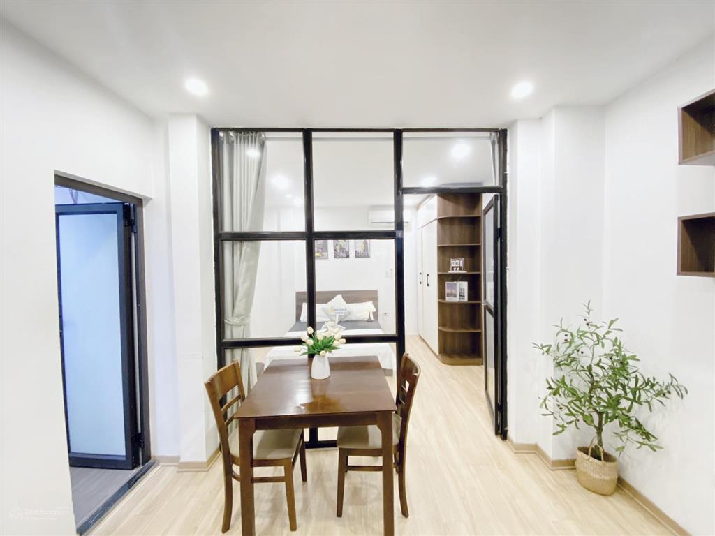 Chính chủ cho thuê 1n1k 35m2 có ban công tại 329 cầu giấy full đồ cơ bản ở luôn