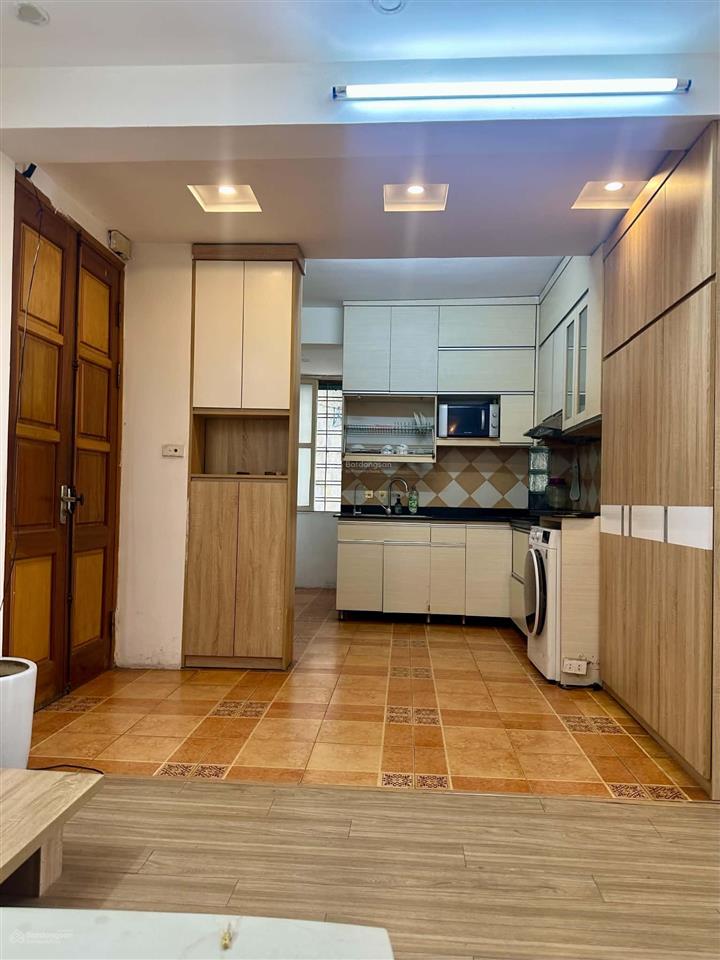 Cho thuê nhà tập thể mặt đường huỳnh thúc kháng, đã sửa đẹp vào ở ngay