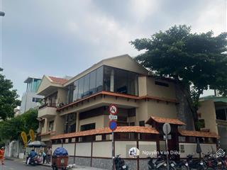 Siêu vị trí !! tòa nhà góc 2 măt đường lương định của quận 2  dt 10x20m  hầm 7 tầng giá 75 tỷ