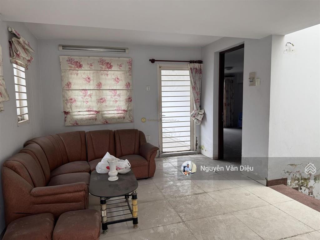 Bán tòa nhà mặt tiền đường nguyễn duy trinh  dt 22mx100m  hầm 8 tầng hđt 600tr/th  giá 135 tỷ