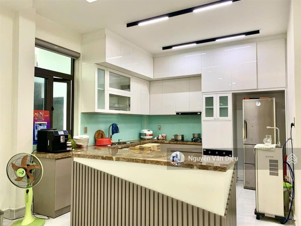 Siêu vị trí !! bán nhà mặt tiền đường thảo điền thảo điềnquận 2 dt 17x25m hầm 5 tầng giá 45 tỷ