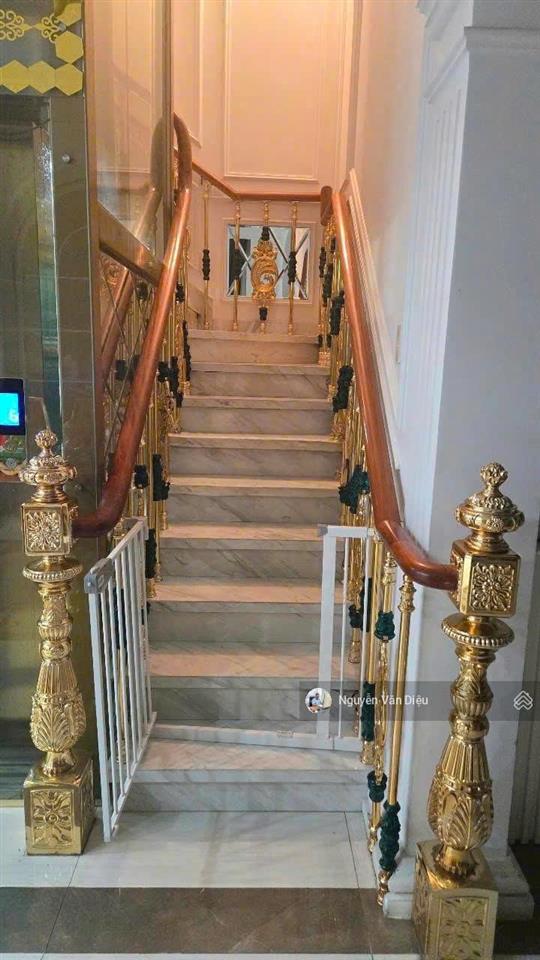 Rẻ nhất quận gò vấp !! tòa nhà mặt tiền đường nguyễn văn nghi  dt 13x28m  hầm 7 tầng giá 50 tỷ