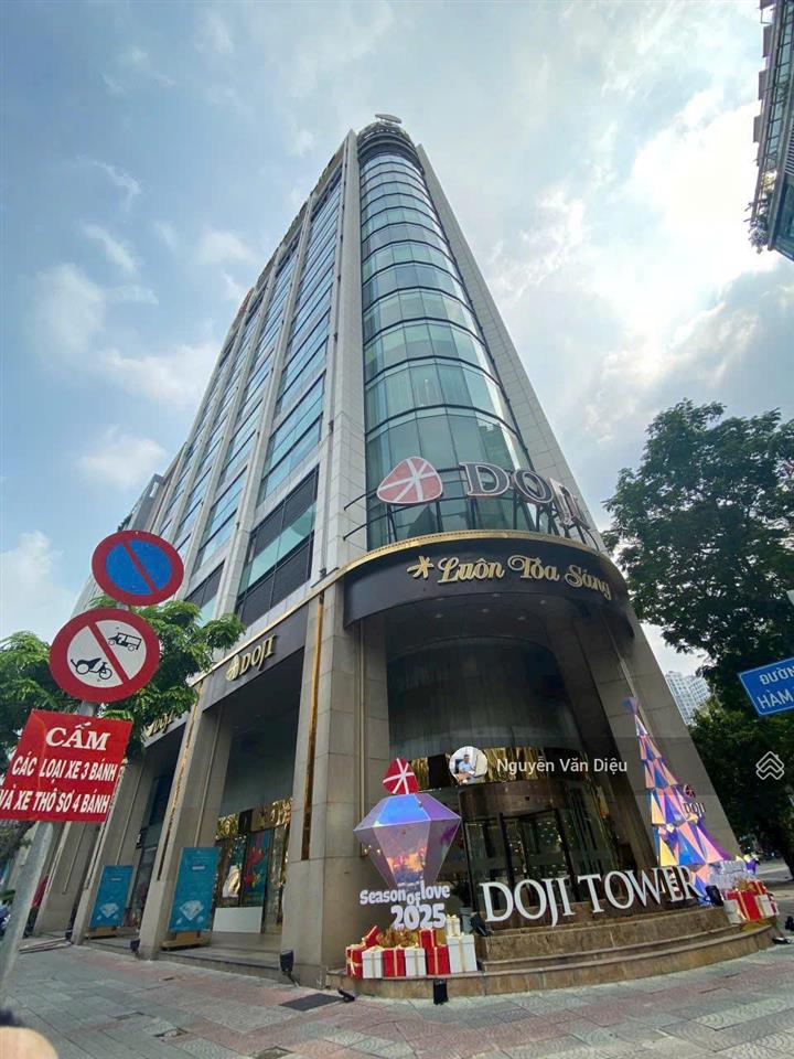 Bán tòa nhà măt tiền xa lộ hà nội  ngay ga metro thảo điền  dt 30x60m hầm 7 tầng  hđt 1 tỷ/th