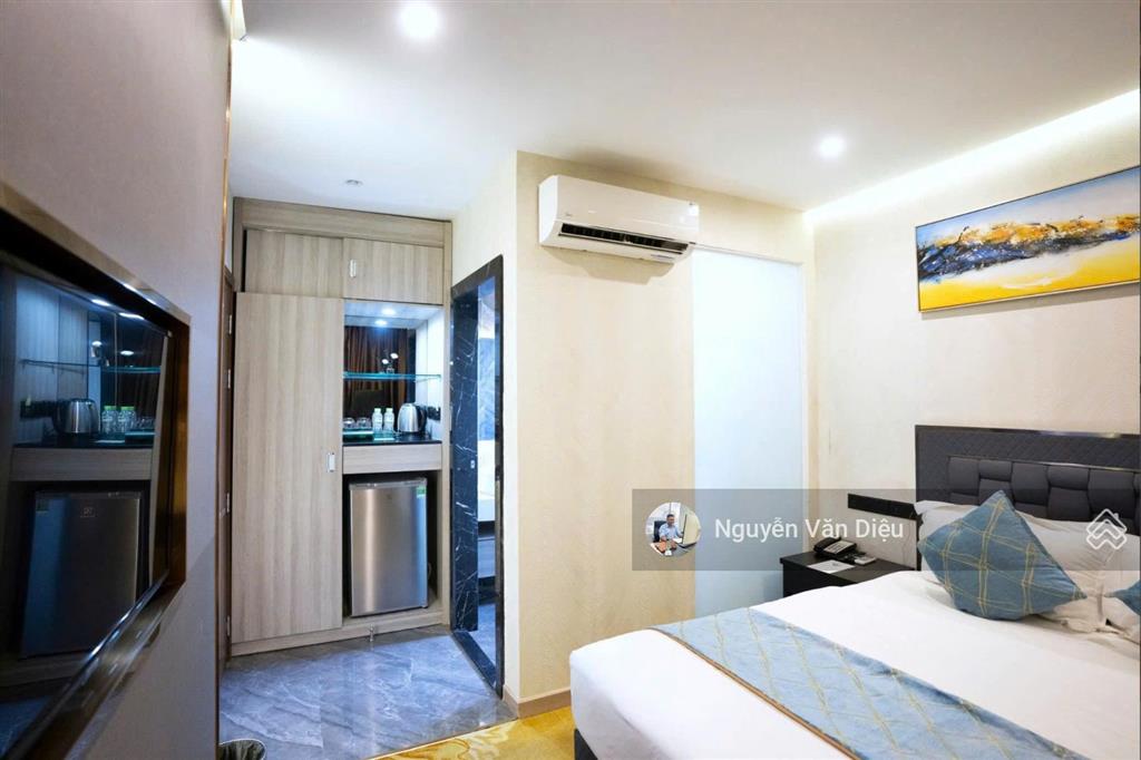 Rẻ nhất tân phú  tòa nhà góc 2 mặt tiền đường hòa bình  40x55m hầm 10 tầng  hđt 800tr/th 135 tỷ