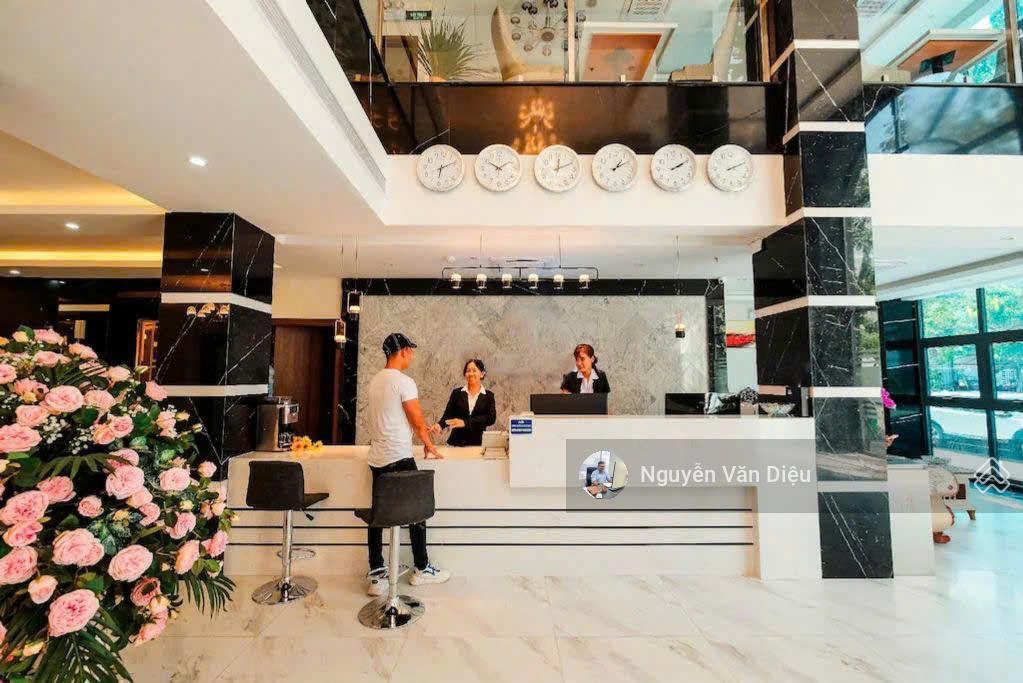 Rẻ nhất tân phú  tòa nhà góc 2 mặt tiền đường hòa bình  40x55m hầm 10 tầng  hđt 800tr/th 135 tỷ