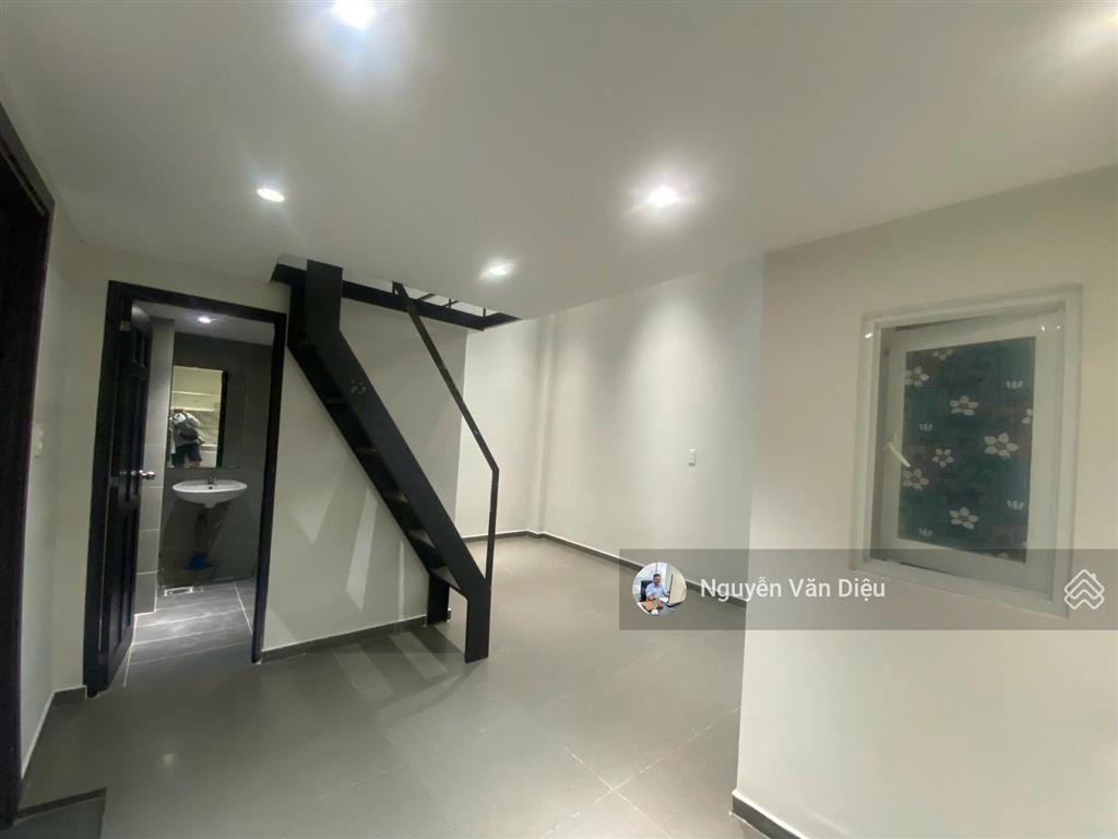Chỉ 115 tỷ tòa nhà mặt tiền đường nguyễn gia trí bình thạnh  dt 20x25mhầm 7 tầng hđt 550tr/th
