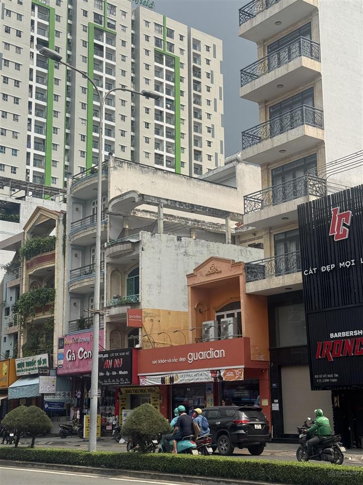 Chính chủ bán gấp, giá đã ngộp xin đừng ép giá thêm. 6m5 x 26m. nhà 3 tầng, giá 23,5 tỷ