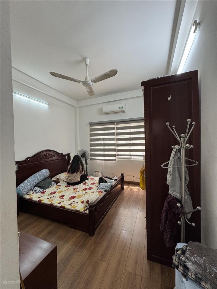 Chính chủ bán nhà hxh điện biên phủ, phường sài gòn (q1 cũ) diện tích 4m x 18m, 4 tầng, giá 18,5 tỷ