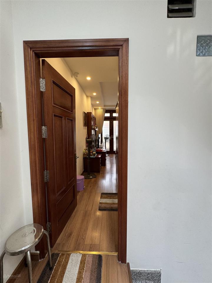Chính chủ bán nhà hxh điện biên phủ, phường sài gòn (q1 cũ) diện tích 4m x 18m, 4 tầng, giá 18,5 tỷ