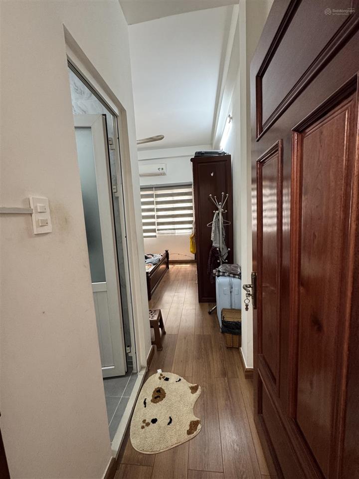 Chính chủ bán nhà hxh điện biên phủ, phường sài gòn (q1 cũ) diện tích 4m x 18m, 4 tầng, giá 18,5 tỷ