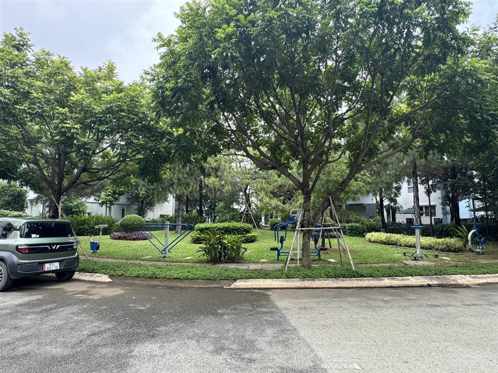 Chính chủ bán biệt thự dự án villa park, 10m x 17,5m, 4 tầng, giá 22,5 tỷ tl.