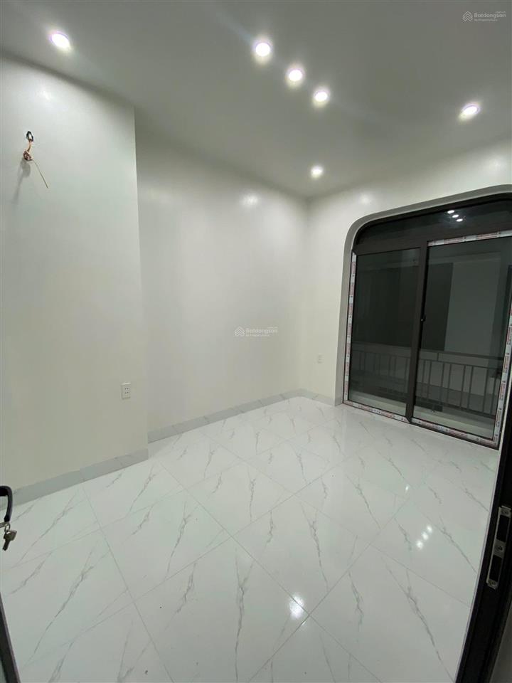 Mr. tuấn nhà 2 tầng xích thổ, hồng thái, giá chỉ 1,59 tỷ ngõ trước nhà 4m