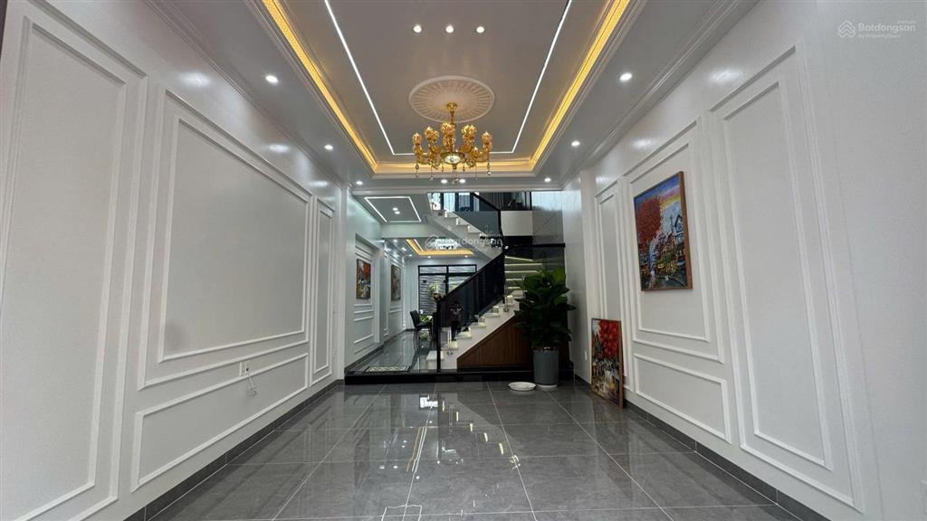 Mr.tuấn nhà 79m x 4 tầng cạnh chung cư cách hạ, nam sơn đường 8m giá chỉ 5,5 tỷ