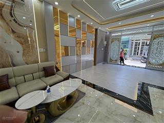 Nhà đẹp lung linh 3 tầng, xe hơi đậu nhà  5x12m