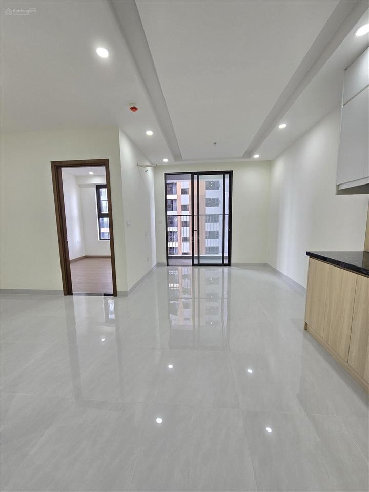 Bán gấp 1pn47m2 chỉ 1,87tỷ bao gồm vat thuế phí. a&t sky garden tầng đẹp view hồ bơi. 0906 333 ***