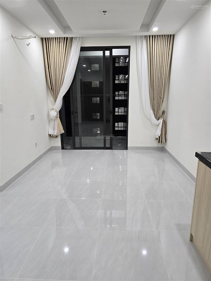 Bán gấp 1pn47m2 chỉ 1,87tỷ bao gồm vat thuế phí. a&t sky garden tầng đẹp view hồ bơi. 0906 333 ***