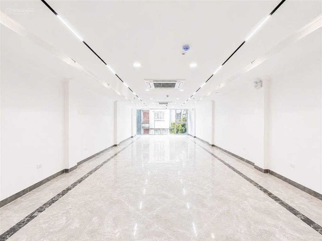 Bán tòa nhà 10 tầng mặt phố hoàng ngân, 120m2  đã nghiệm thu pccc, thông sàn