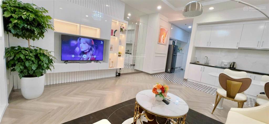 Bán căn 1pn rẻ nhất timecity, tầng đẹp, hướng nam, giá chỉ 5tỷ699, sổ đỏ cầm tay  0964 862 ***