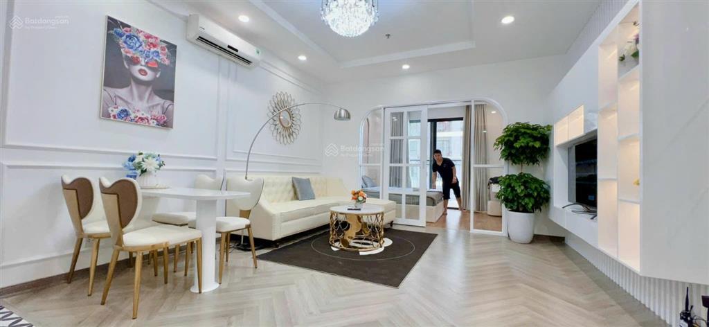 Bán căn 1pn rẻ nhất timecity, tầng đẹp, hướng nam, giá chỉ 5tỷ699, sổ đỏ cầm tay  0964 862 ***