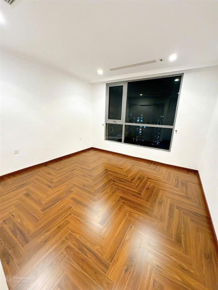 Em cần cho thuê 3pn căn góc tầng trung, không nội thất s 128,2m2 gía 20tr/tháng  0964 862 ***