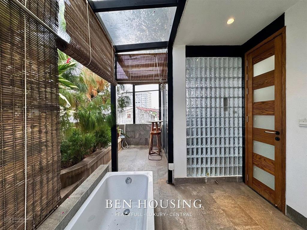 Khu vườn riêng trên cao | penthouse 1 phòng ngủ