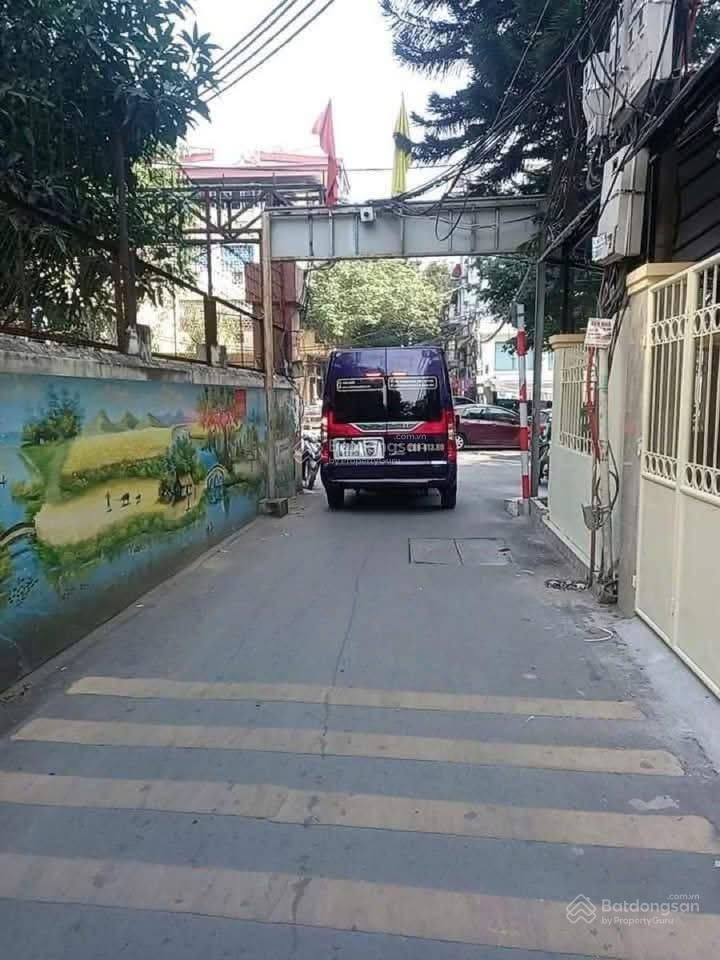 Hoa hậu phân lô ô tô tránh kinh doanh ô chờ thang máy gần hoàng quốc việt
phố đặng thuỳ trâm